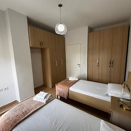 Veranda Center Apartment